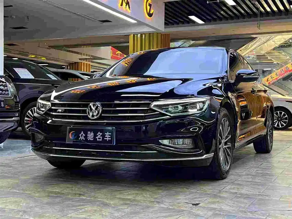 Volkswagen Magotan 2020 330TSI DSG Luxury фото 3