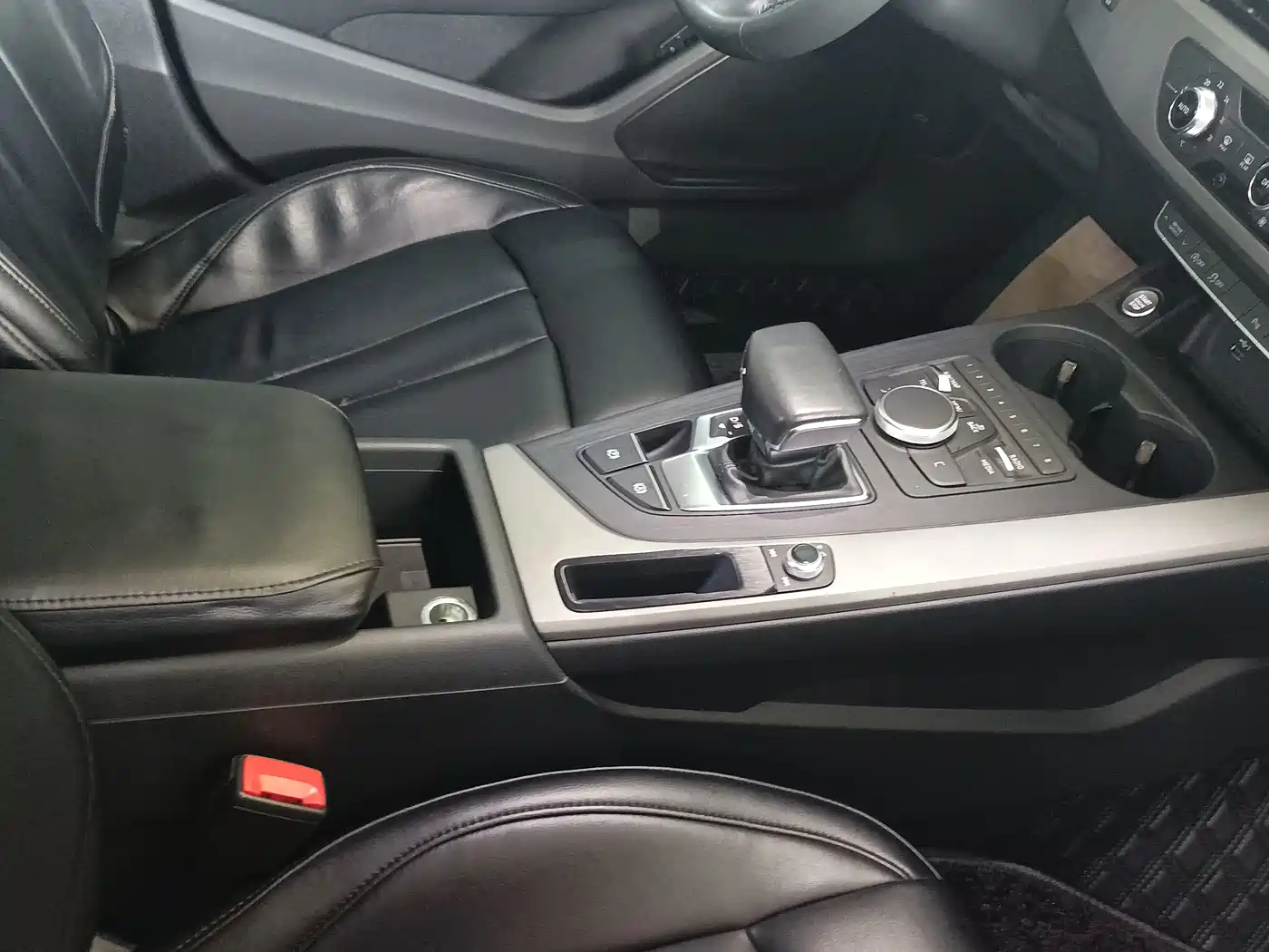 Audi A4L 2019 40 TFSI Progressive (China VI) фото 12