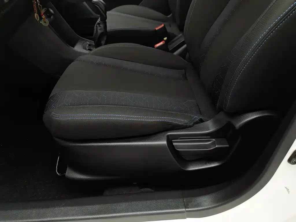 Baojun 310 2021 2020 1.2L Manual Comfort Edition