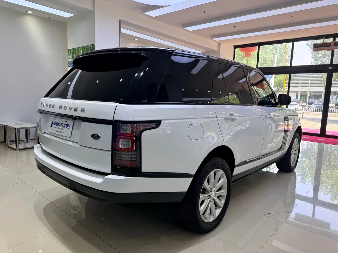 Land Rover Range Rover 2014 3.0 SC V6 Vogue фото 6