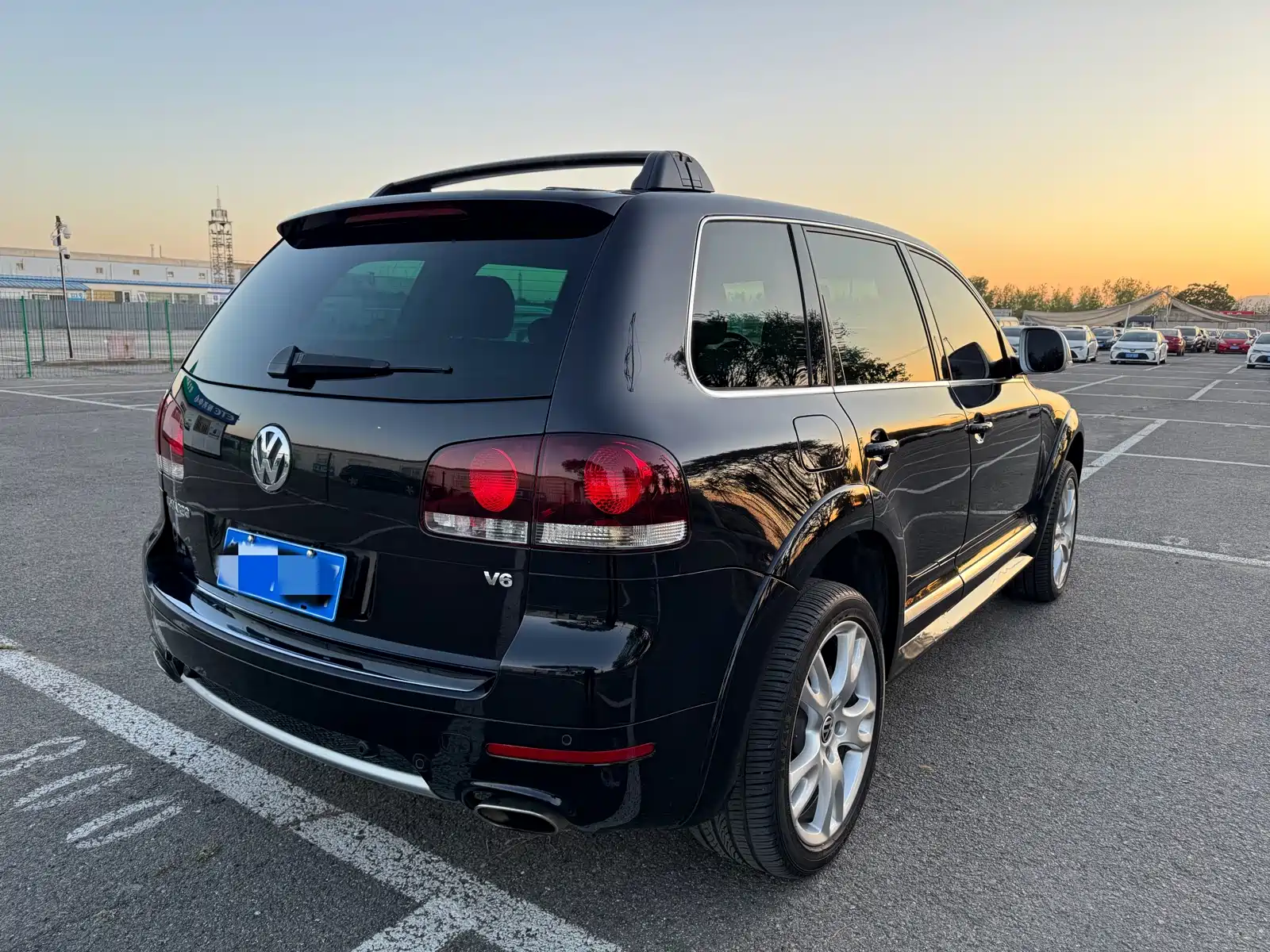 Фото 4 - Volkswagen Touareg