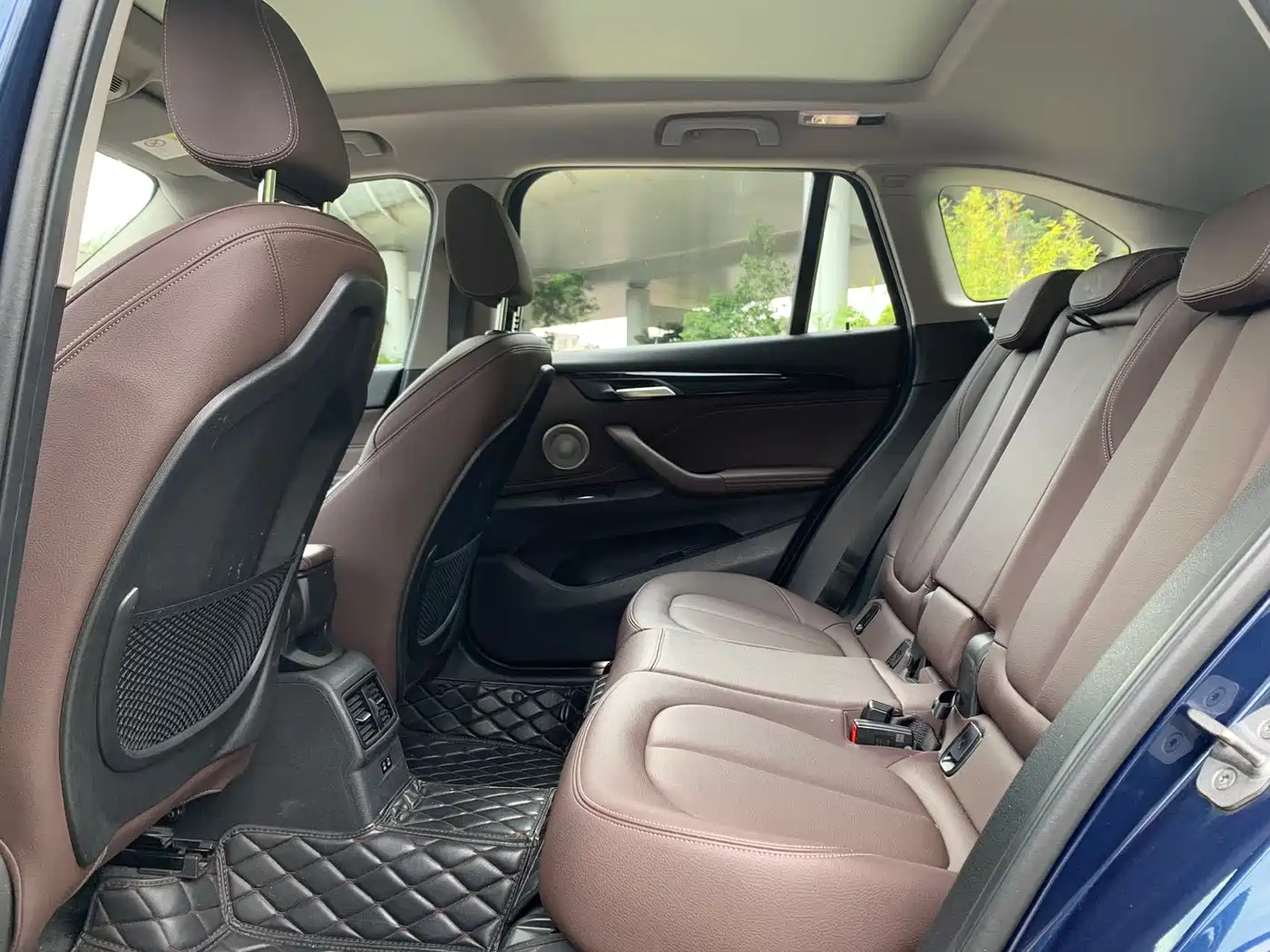 BMW X1 2022 sDrive20Li Premium фото 8