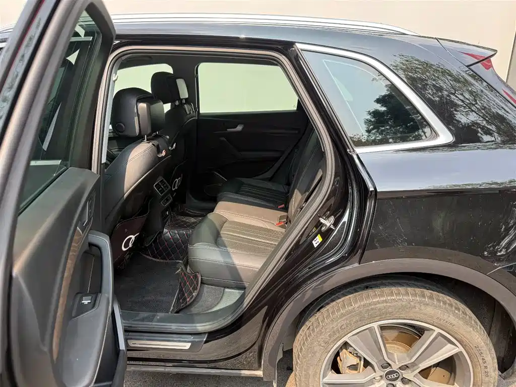 Audi Q5L 2022 45T Luxury Elegance фото 13