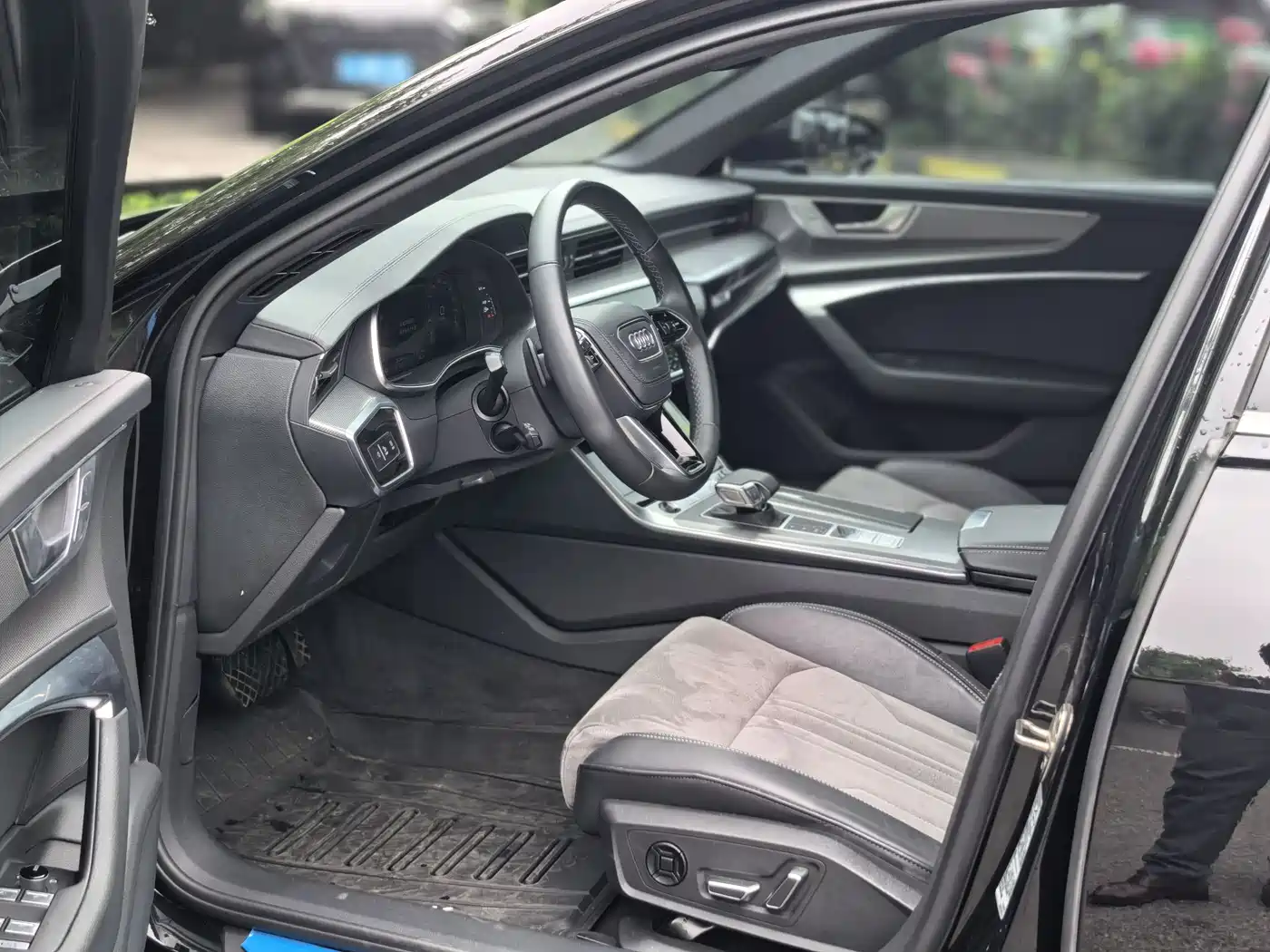 Audi A6L 2023 Facelift 45 TFSI Premium Dynamic фото 10
