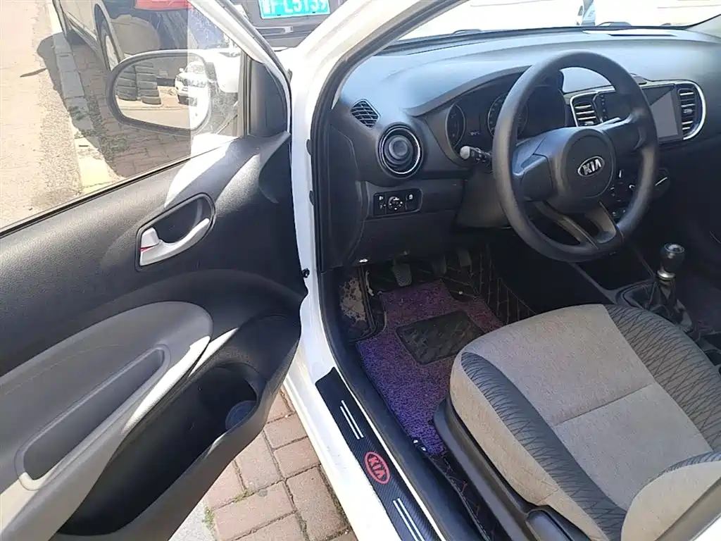 Kia Huan Chi 2017 1.4L Manual Smart Fashion фото 16