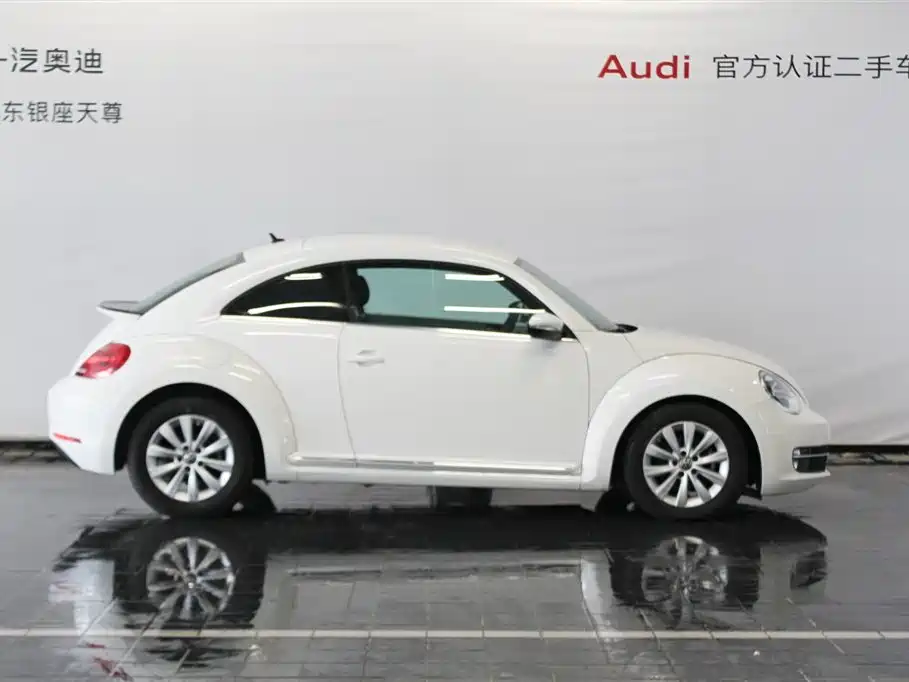Volkswagen Beetle 2013 1.4TSI Fashion Edition фото 4