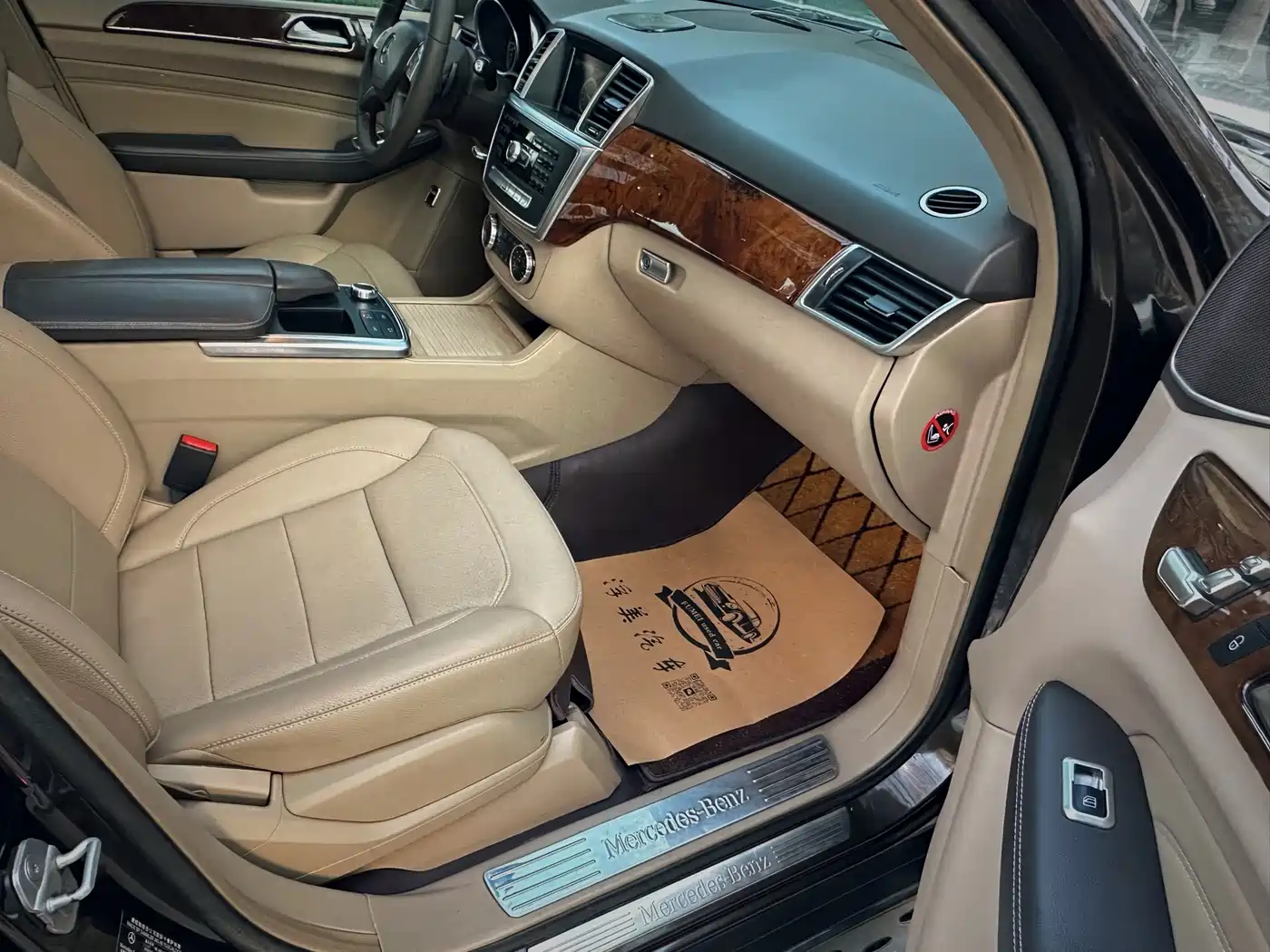 Mercedes-Benz M-Class 2012 Model ML 350 Luxury фото 15