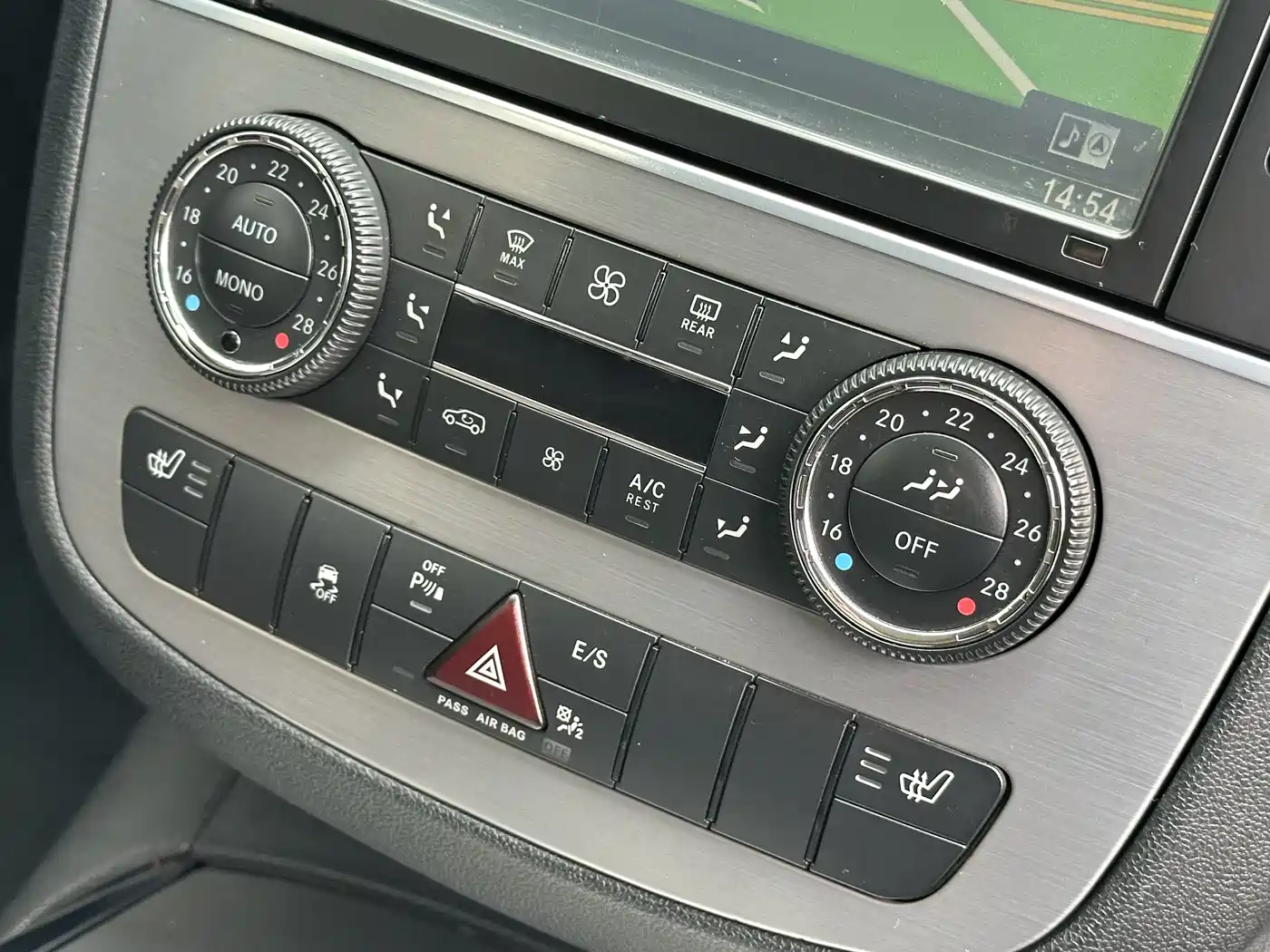 Mercedes-Benz R-Class 2014 R 320 4MATIC Business фото 17
