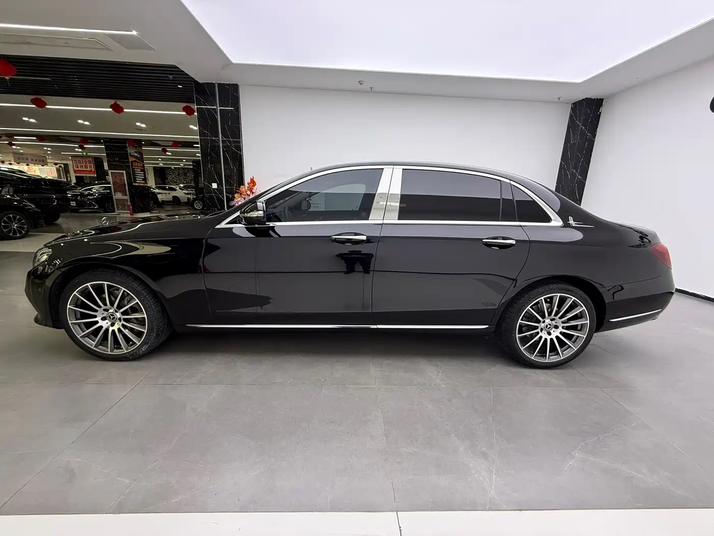 Mercedes-Benz E-Class 2018 E 200 L фото 5