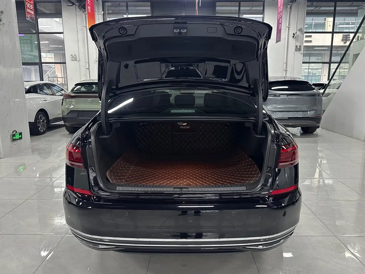 Volkswagen Passat New Energy 2022 430PHEV Hybrid Luxury Edition фото 22