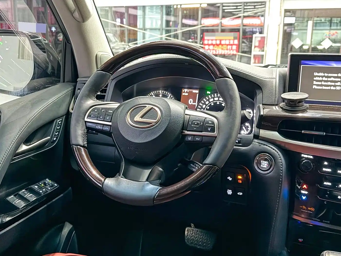 Lexus LX 2019 570 Prestige Luxury Edition фото 8