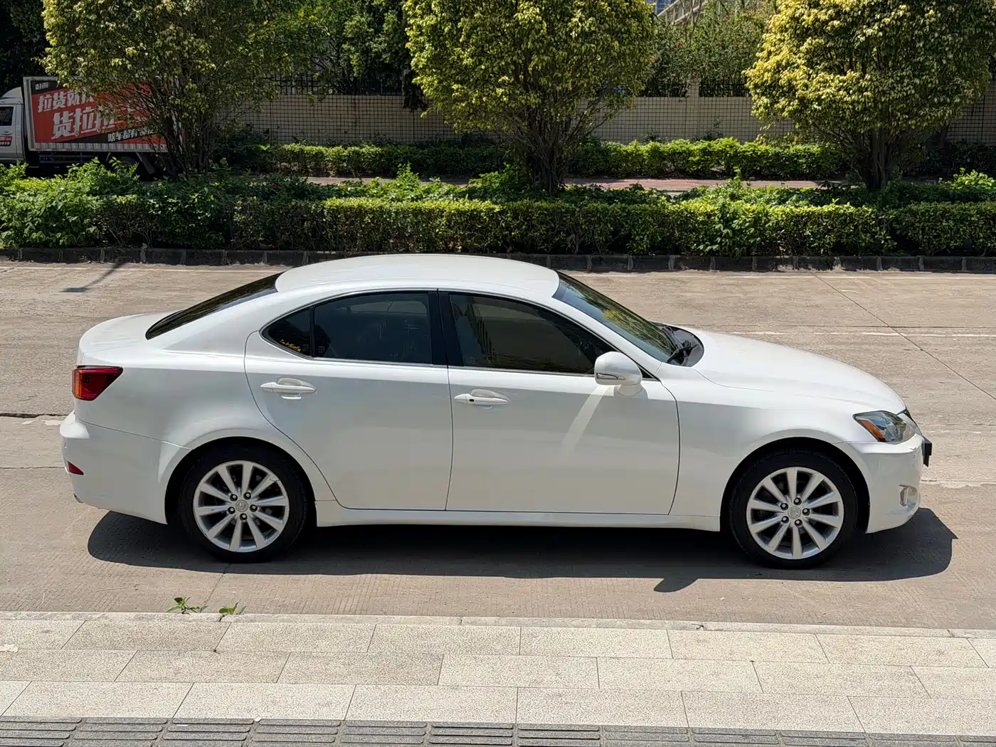 Lexus IS 2009 300 фото 11