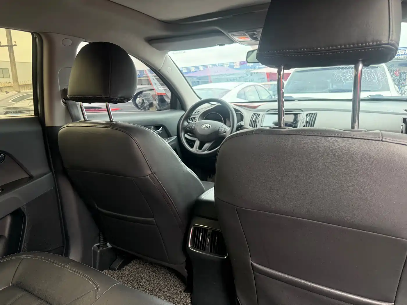 Kia Sportage 2015 2.0L Automatic 2WD Premium фото 9
