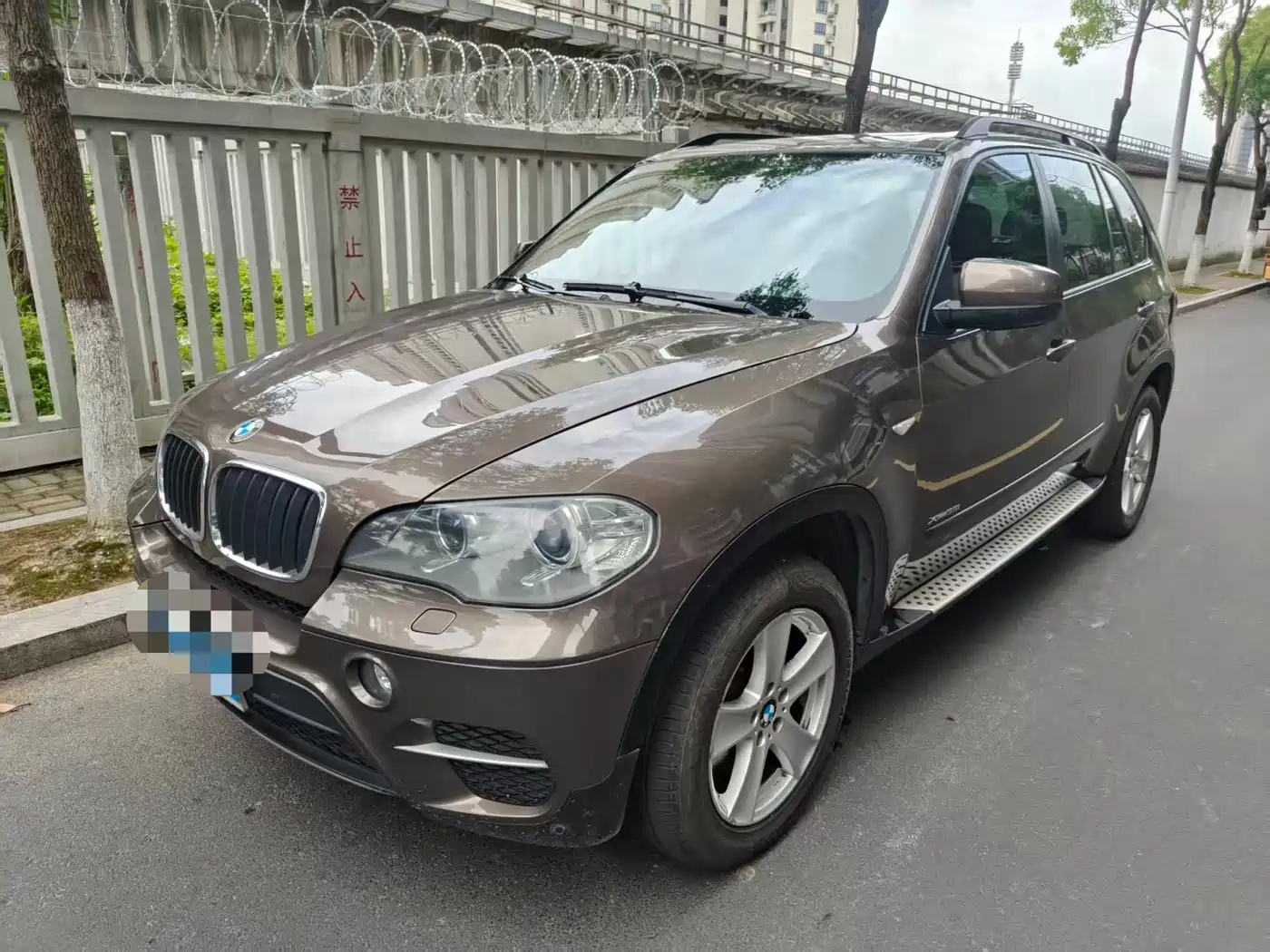 BMW X5 (Import) 2011 xDrive35i Leading Edition