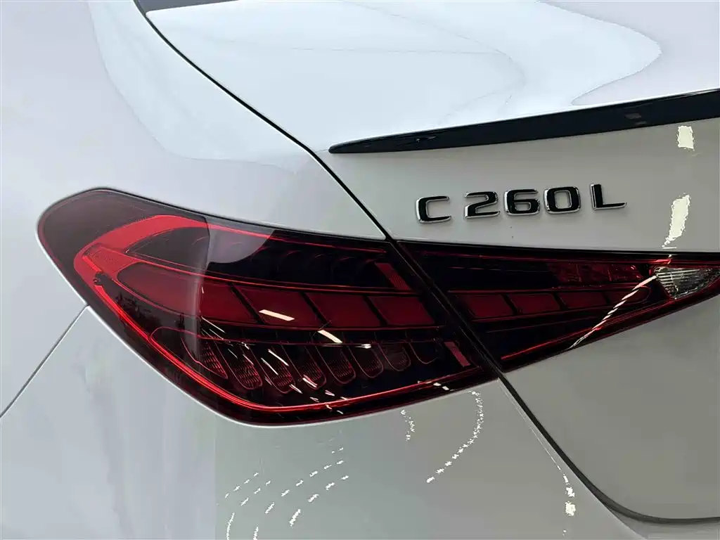 Mercedes-Benz C-Class 2024 C 260 L Night Edition Sport фото 8