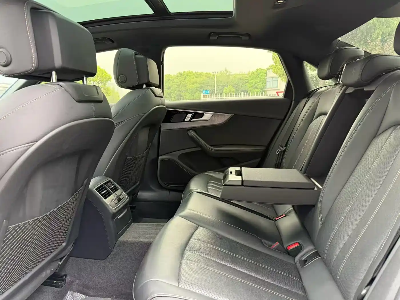 Audi A4L 2024 40 TFSI quattro RS Kit Speed Edition фото 4