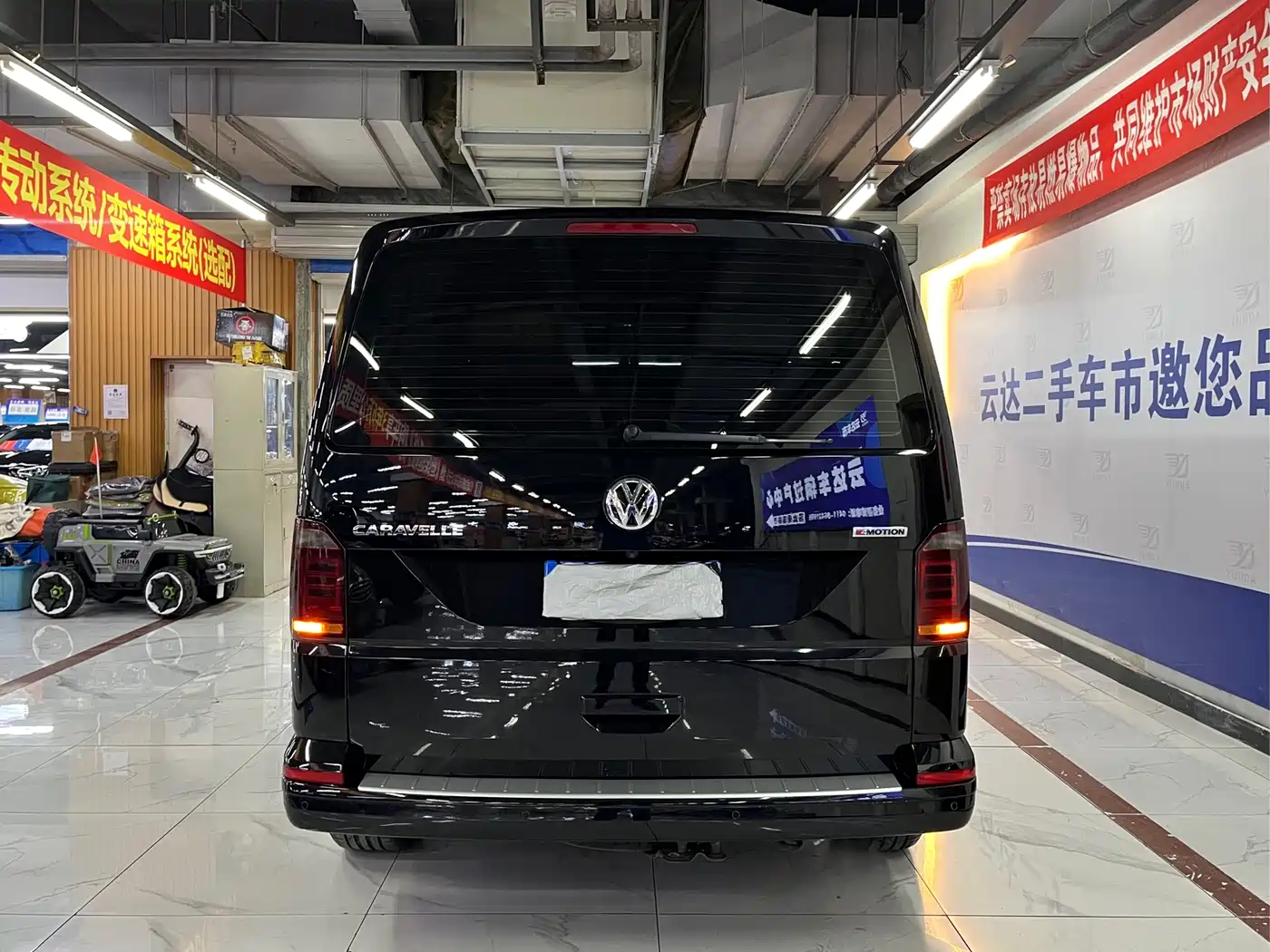Volkswagen Caravelle 2019 2.0TSI 4WD Comfort 7-seater фото 4