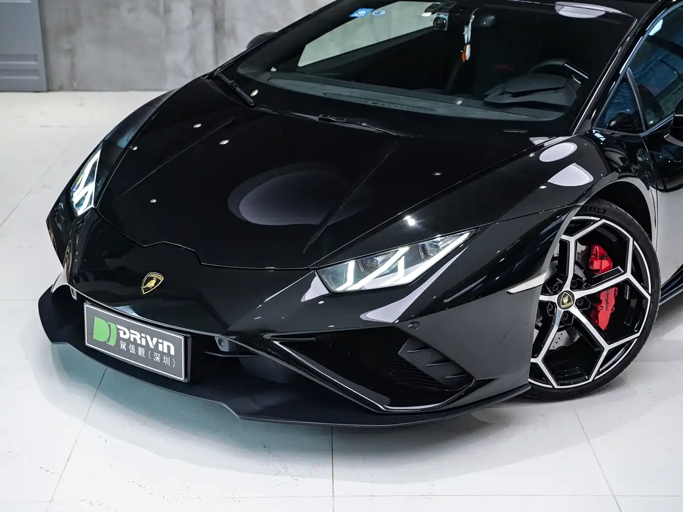 LAMBORGHINI HURACÁN