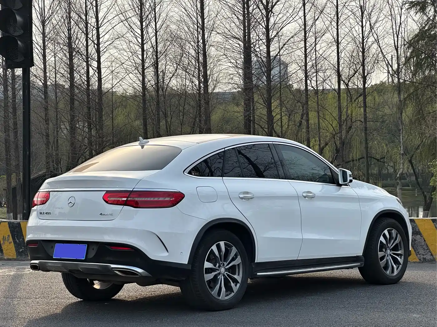 Mercedes-Benz GLE Coupe 2017 GLE 400 4MATIC Coupe SUV фото 6