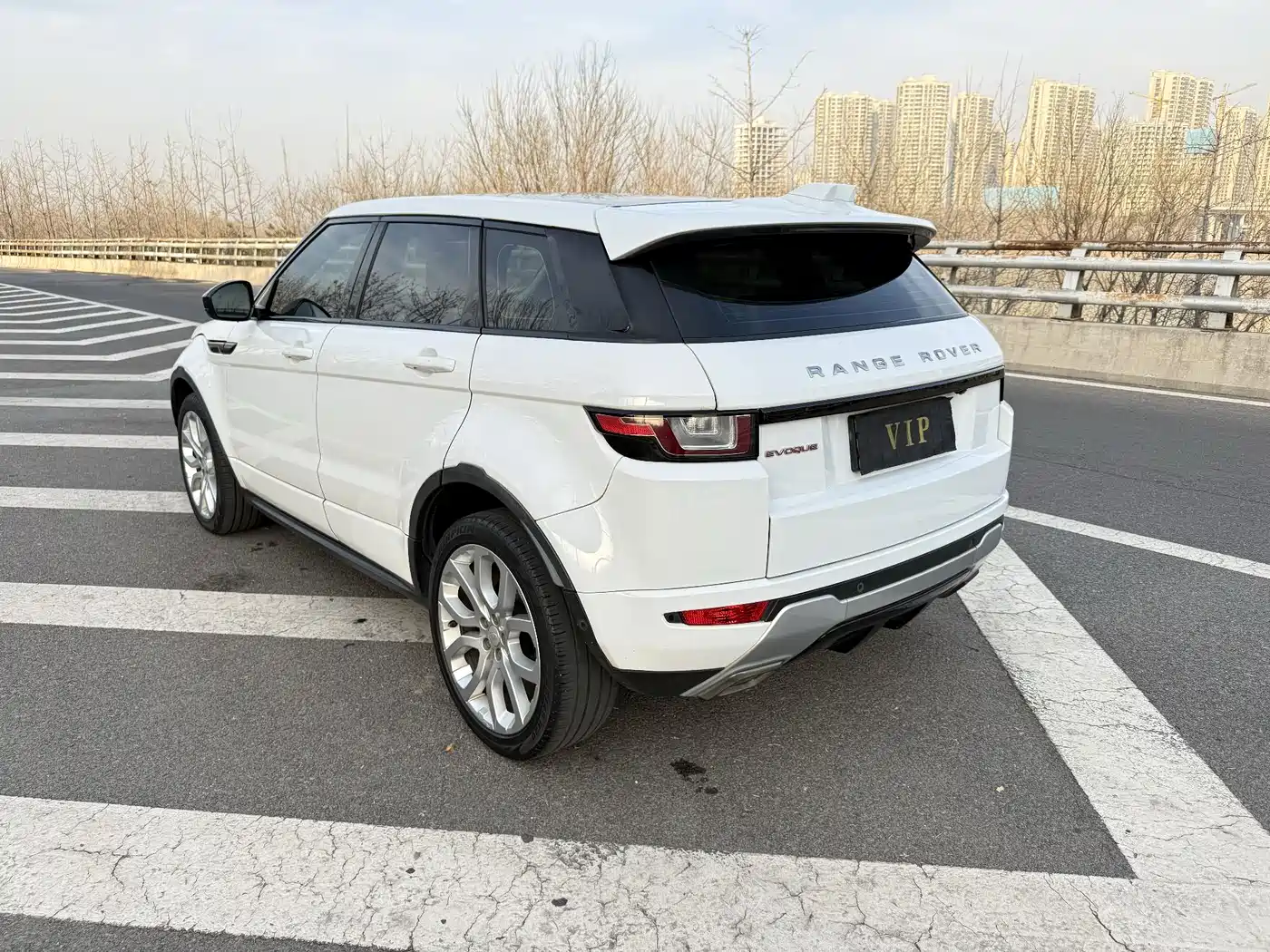 Land Rover Range Rover Evoque 2018 240PS SE DYNAMIC Smart Edition фото 8