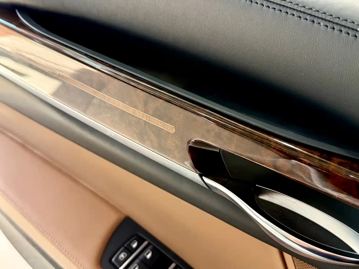 BMW 7 Series 2013 Model 760Li фото 16