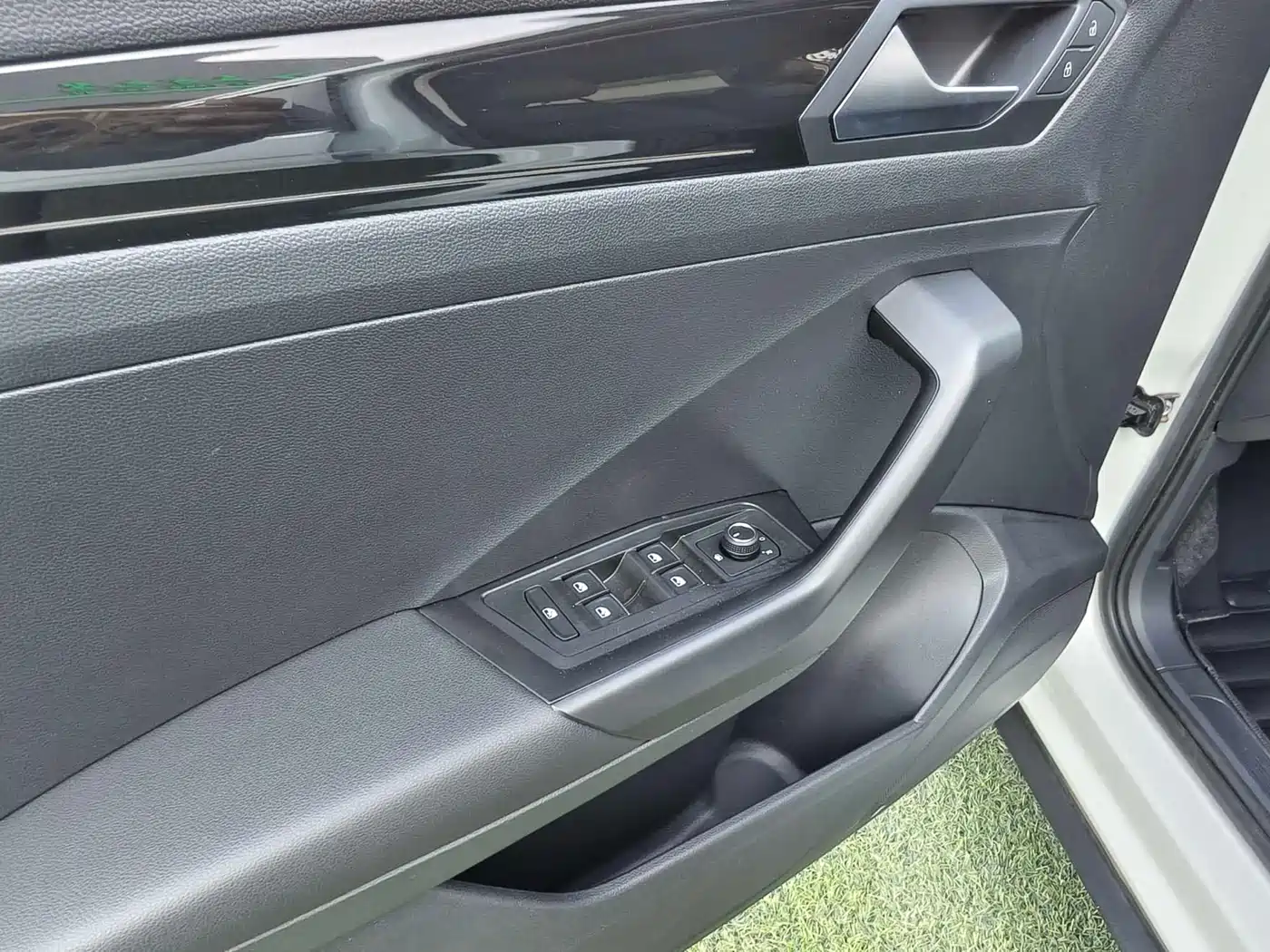 Volkswagen T-ROC 2018 280TSI DSG 2WD Comfort (China V) фото 11