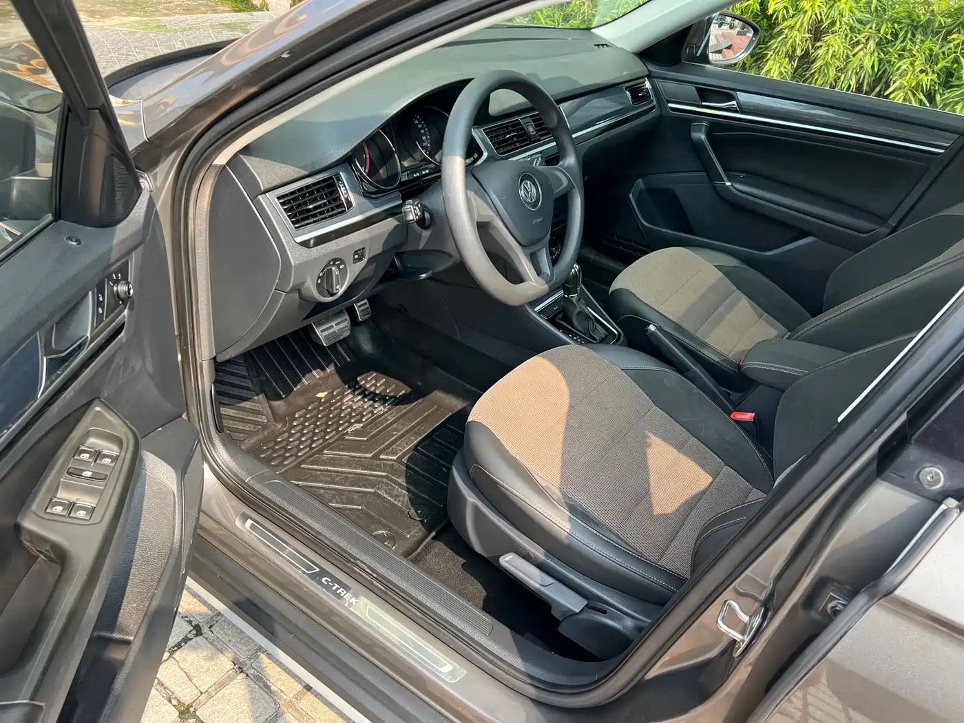 Volkswagen C-TREK 2018 2017 230TSI DSG Comfort