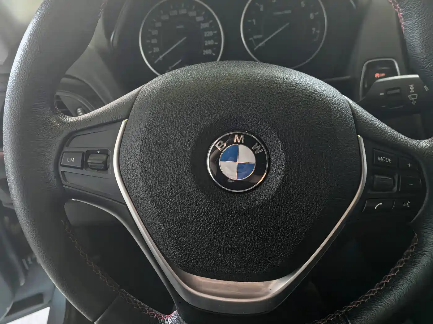 BMW 1 Series (Import) 2013 Facelift 118i Sport Model фото 12