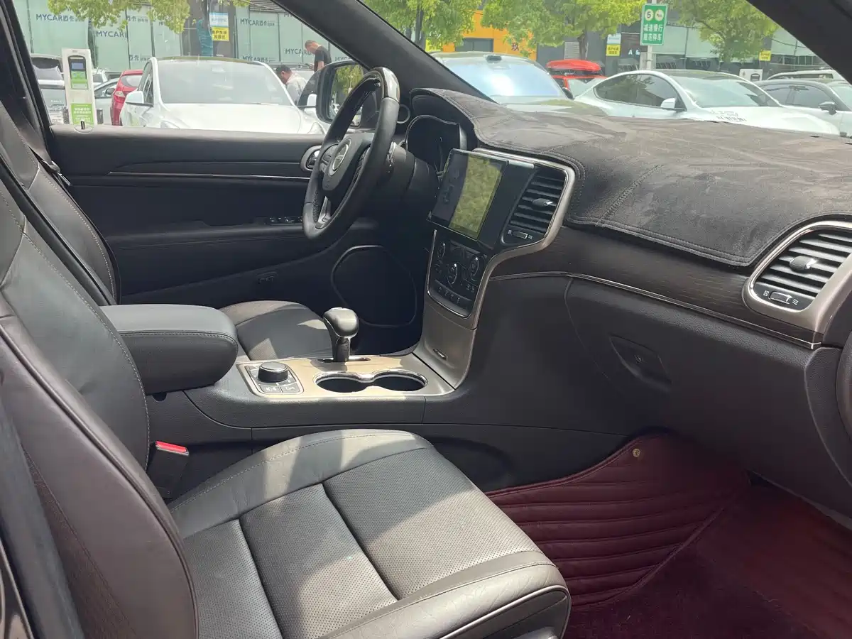 Jeep Grand Cherokee (Import) 2013 2014 3.6L Flagship Prestige Edition
