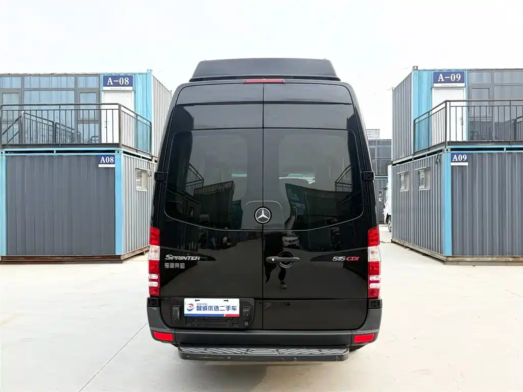 Mercedes-Benz Sprinter 2012 Model 2.1T Premium Tour Long Wheelbase фото 3