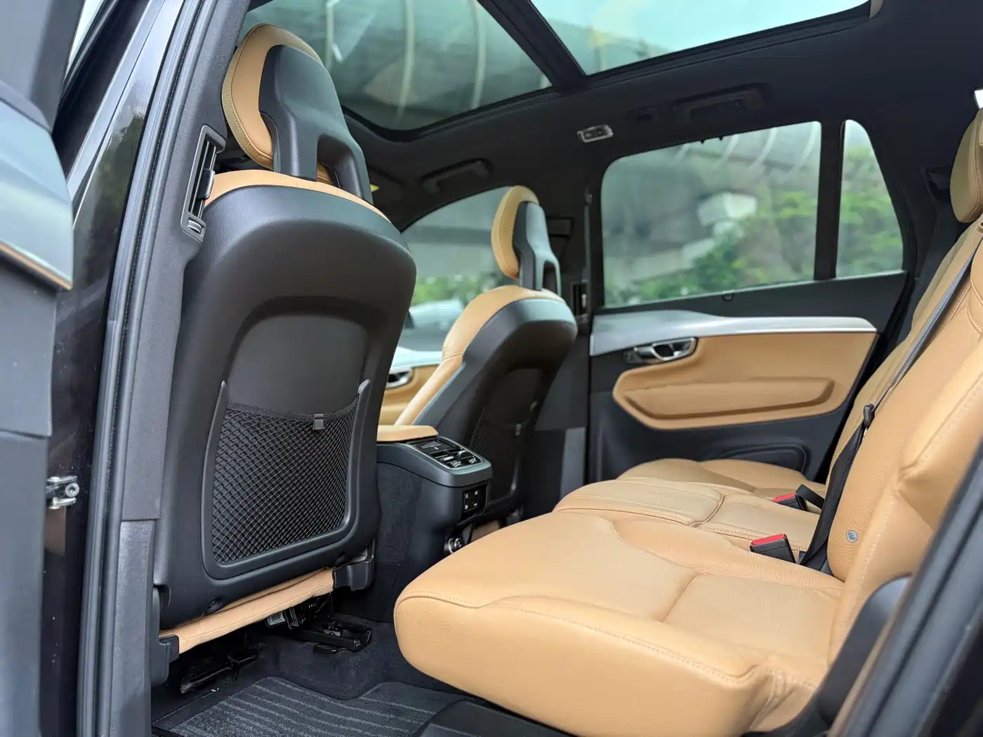 Фото 17 - Volvo XC90