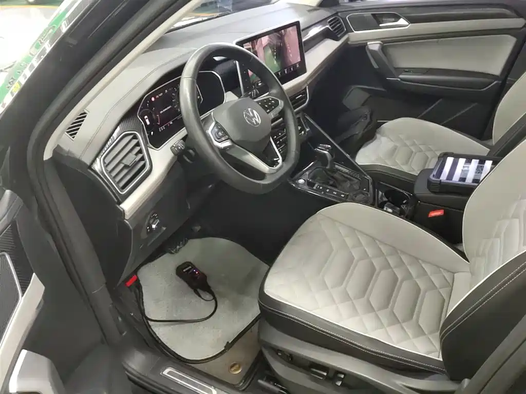 Volkswagen Tayron 2023 330TSI 2WD Luxury Plus Advanced Edition фото 15