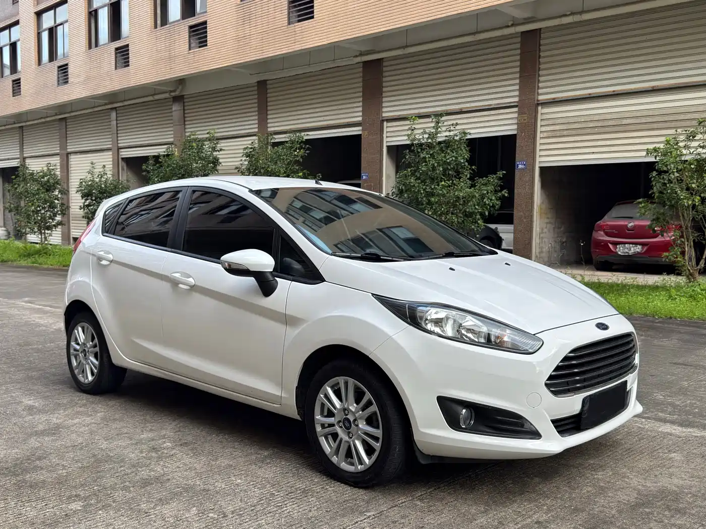 Ford Fiesta 2015 2013 Hatchback 1.5L Automatic Fashion