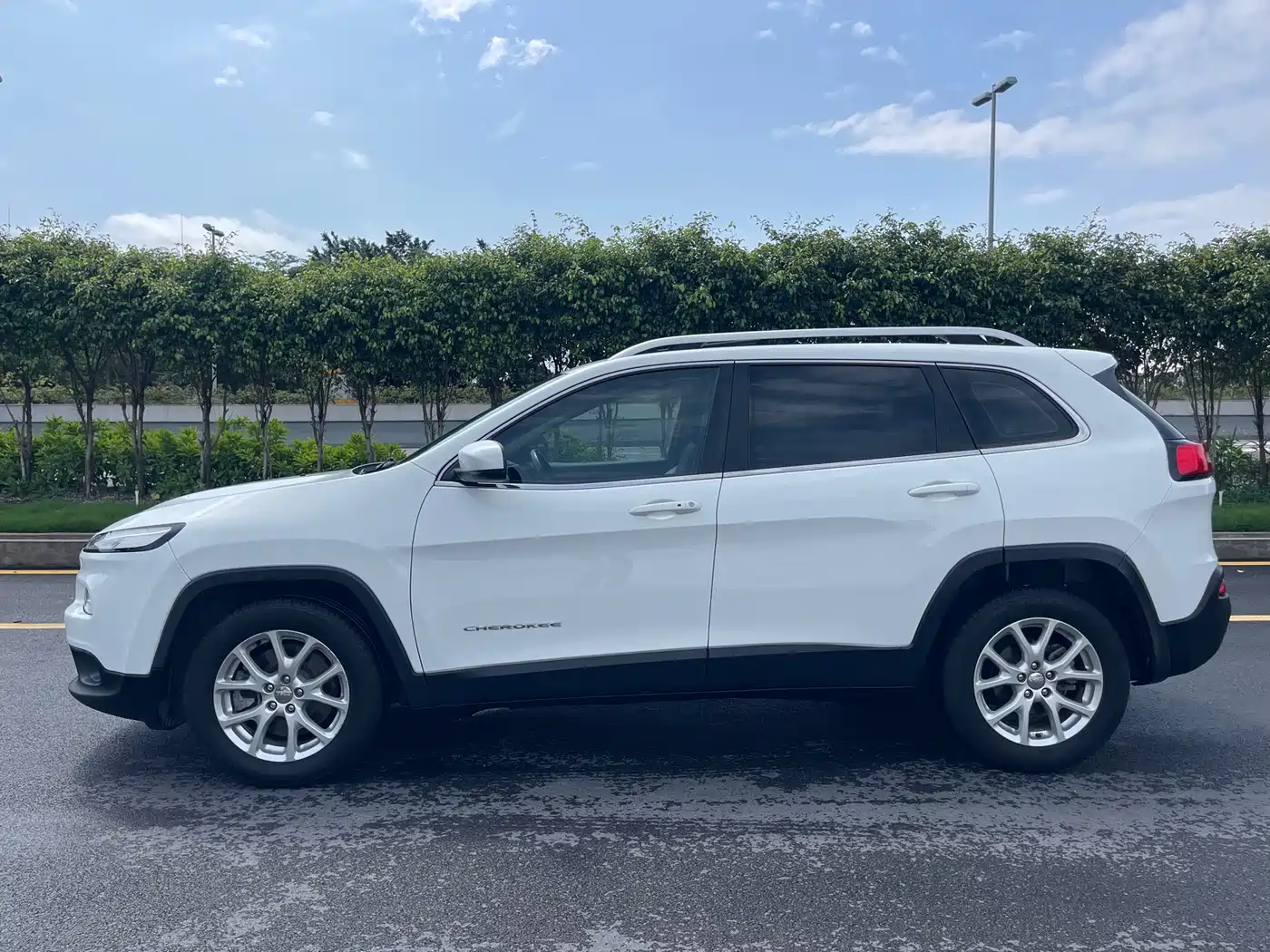 Jeep Cherokee 2018 2017 2.0L Superior Edition