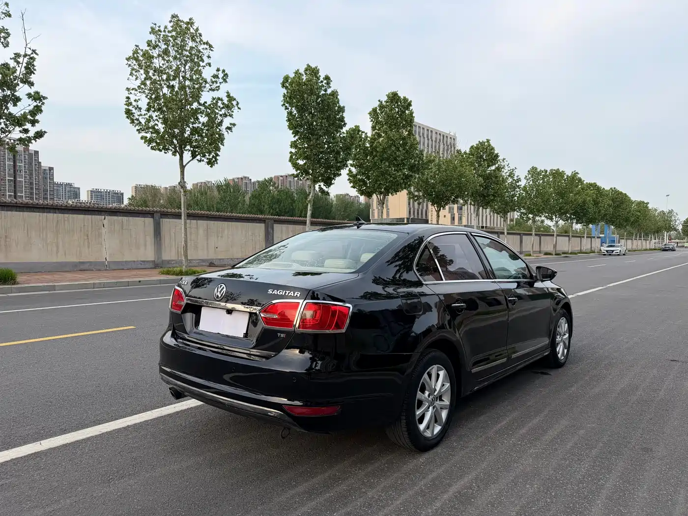 Volkswagen Sagitar 2012 1.4TSI Automatic Luxury фото 18