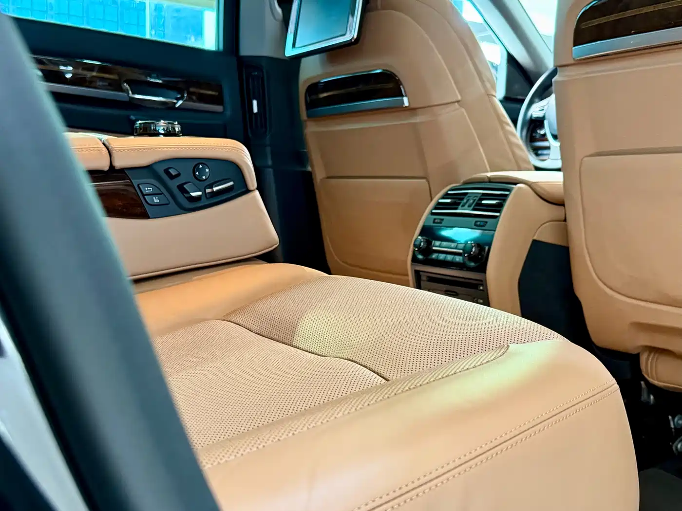 BMW 7 Series 2013 Model 760Li фото 39