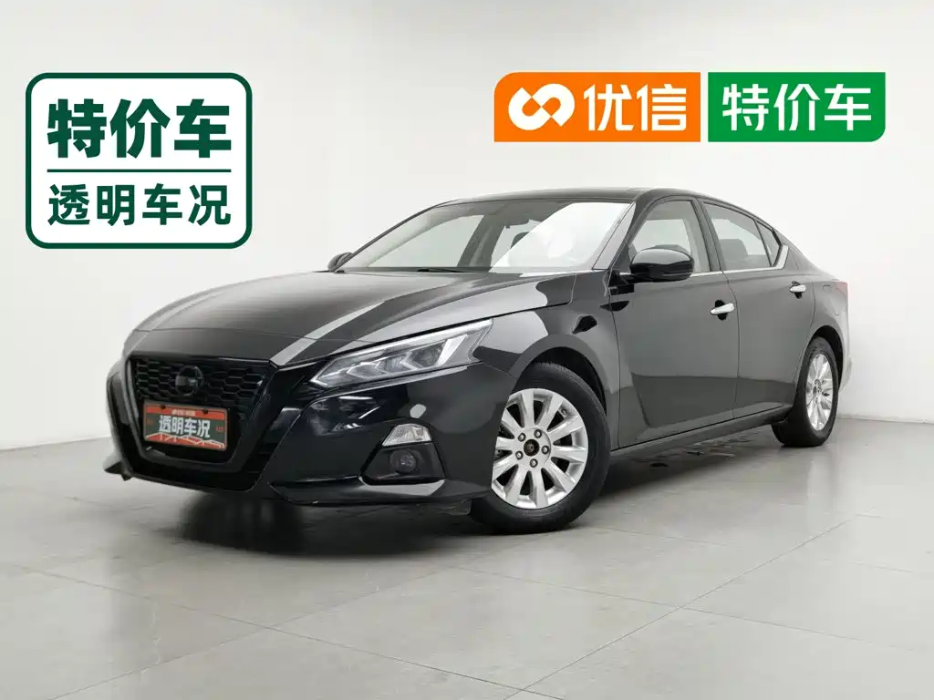 Photo 1 - Nissan Teana