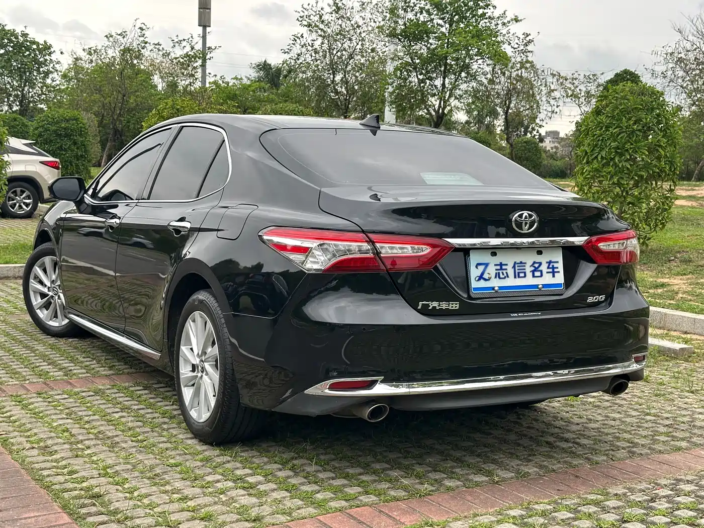 Toyota Camry 2023 2.0G Luxury Edition фото 16