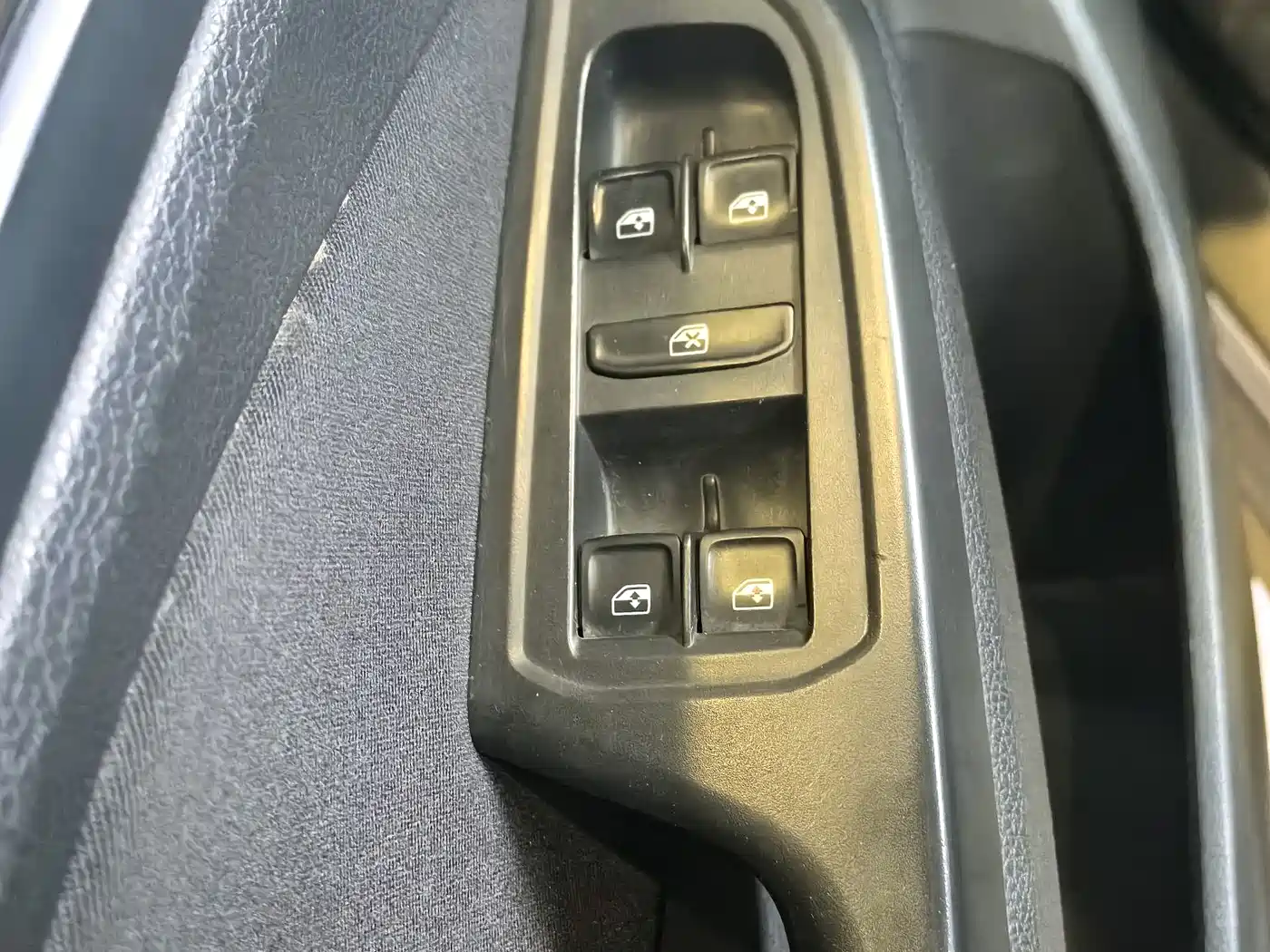 Volkswagen Bora 2018 1.5L Manual Fashion фото 15