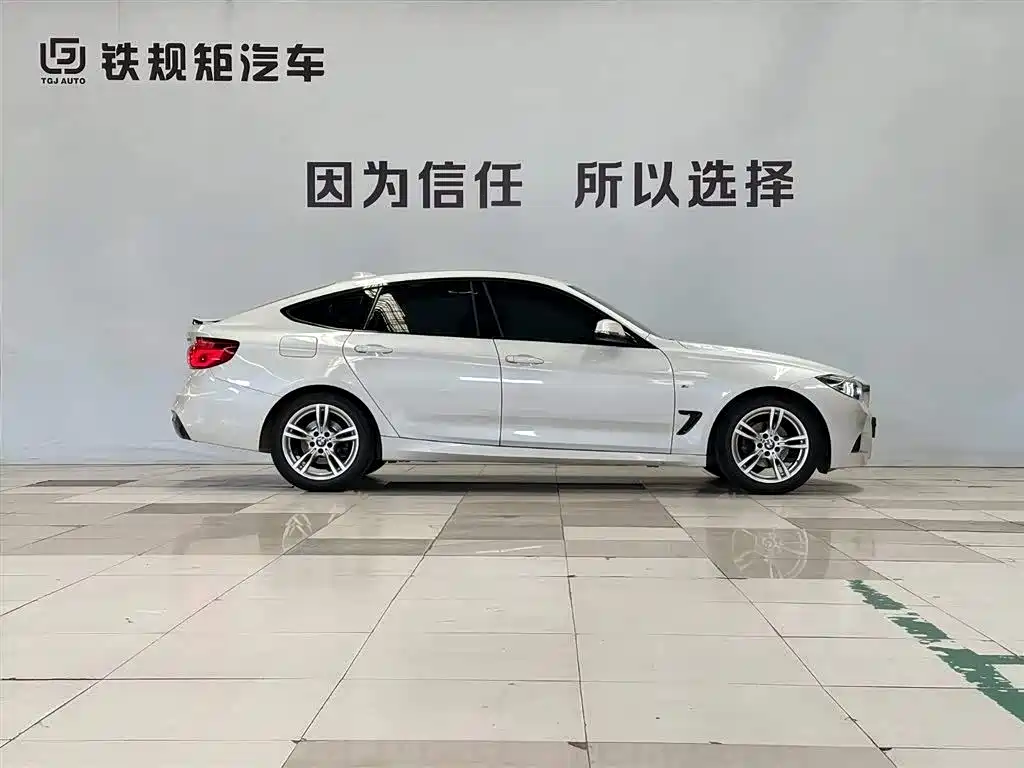 BMW 3 Series GT 2020 320i M Sport Package фото 4