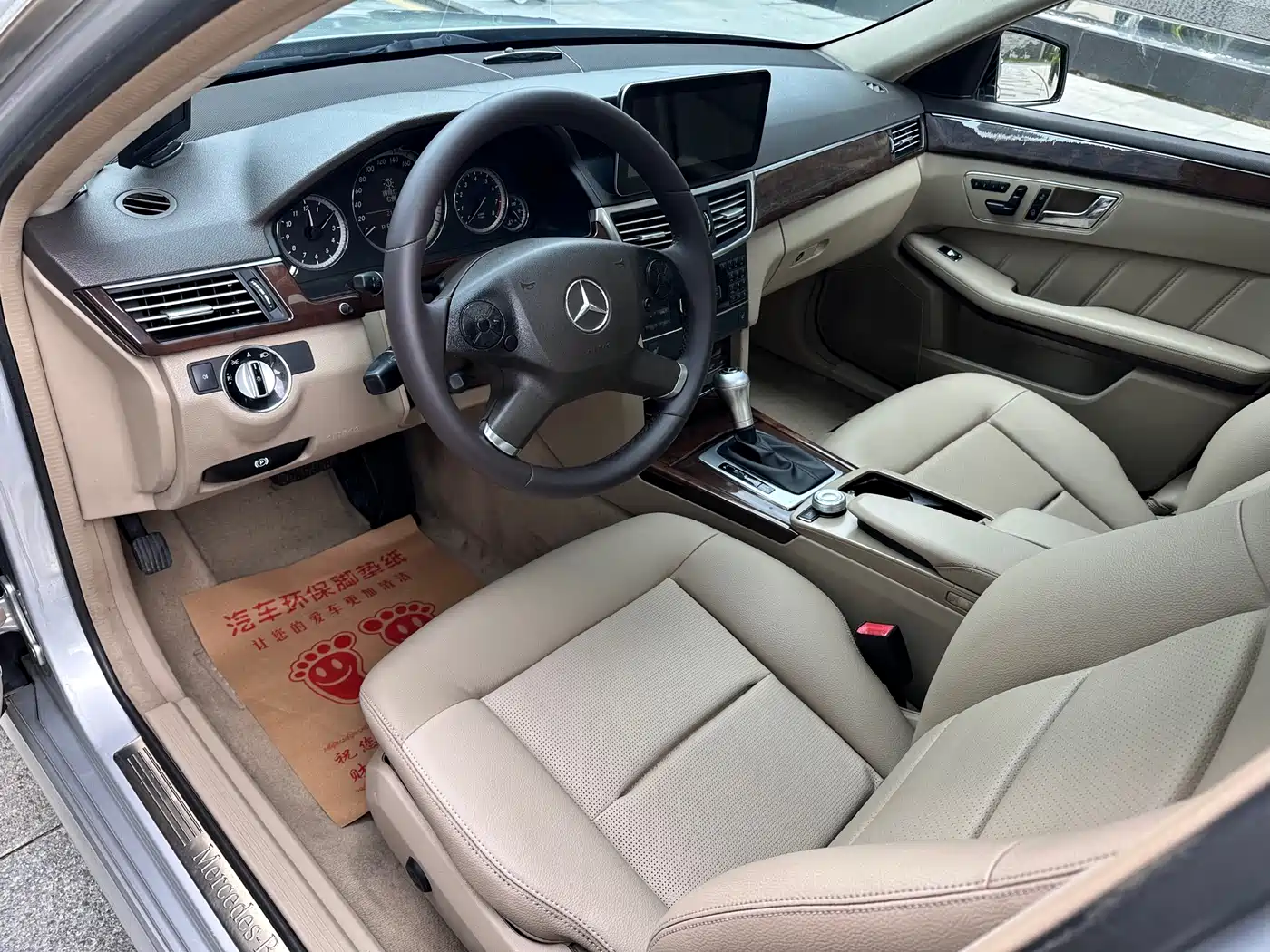 Mercedes-Benz E-Class 2010 E 260 L CGI Elegance фото 7