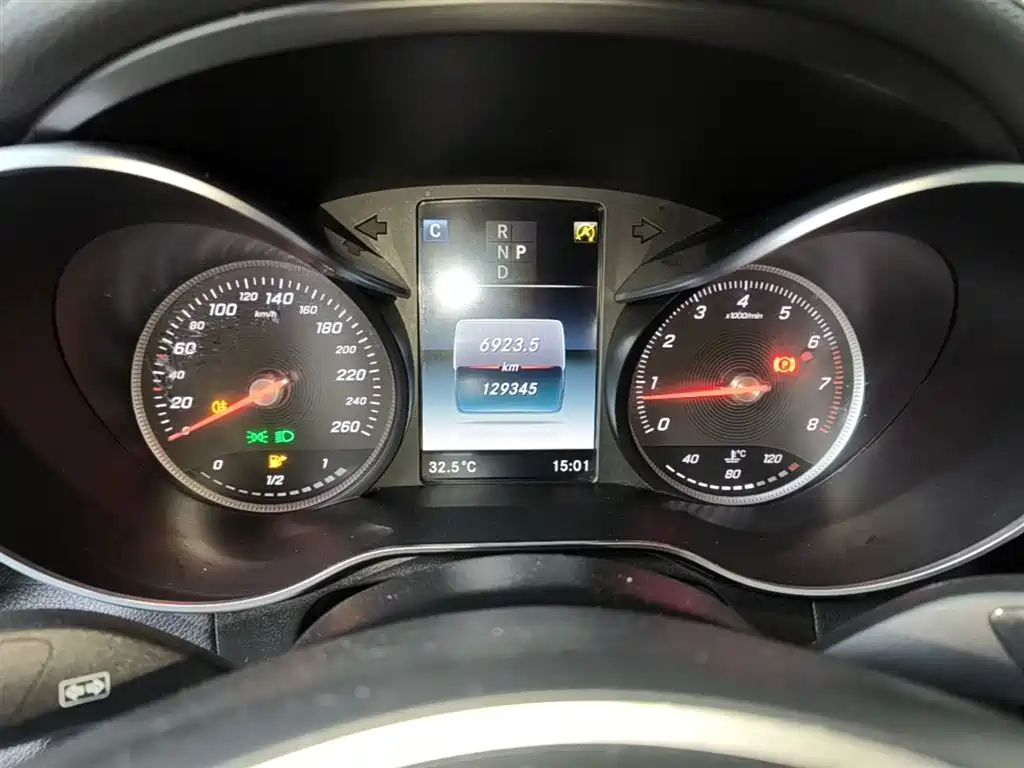 Mercedes-Benz GLC Coupe 2018 GLC 200 4MATIC Coupe SUV фото 12