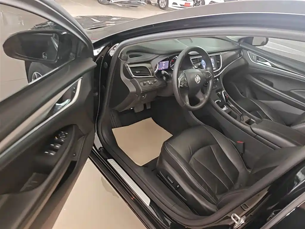 Buick LaCrosse 2022 652T Luxury фото 16