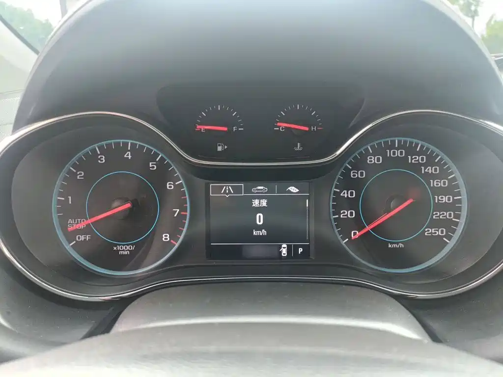 Chevrolet Cruze 2018 2018 Hatchback 320 Automatic Pioneer Sunroof Edition
