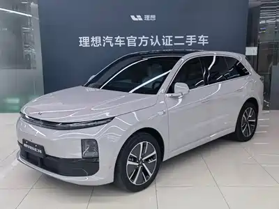 Li Auto L6