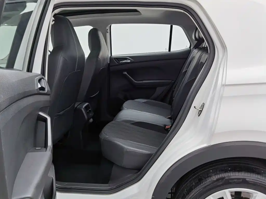 Фото 15 - Volkswagen T-Cross