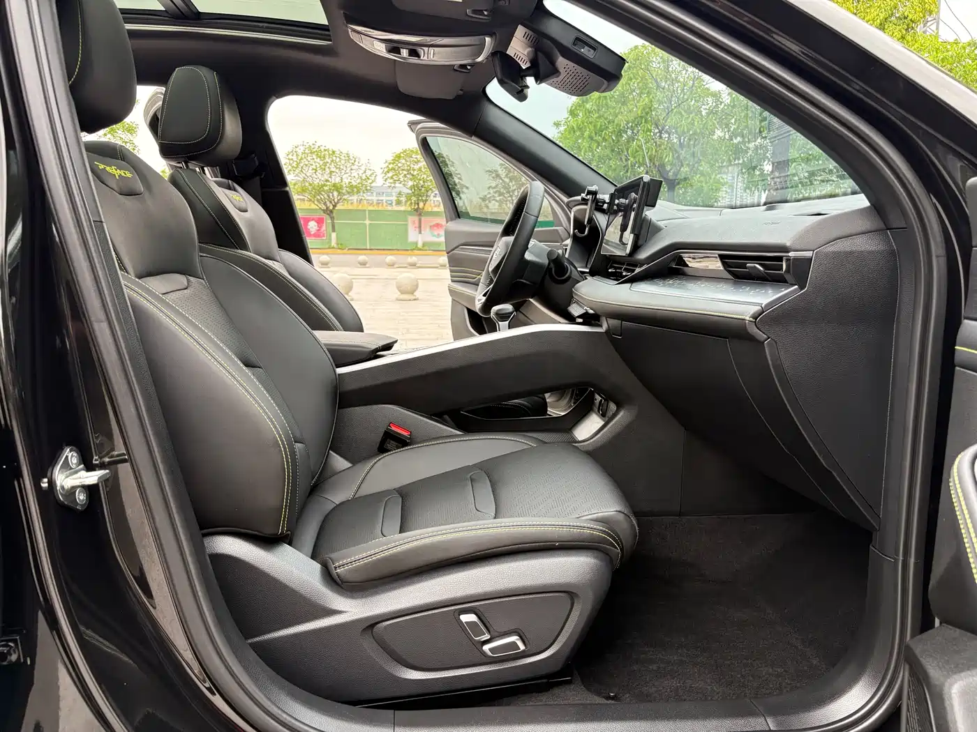 GEELY AUTOMOBILE XINGRUI