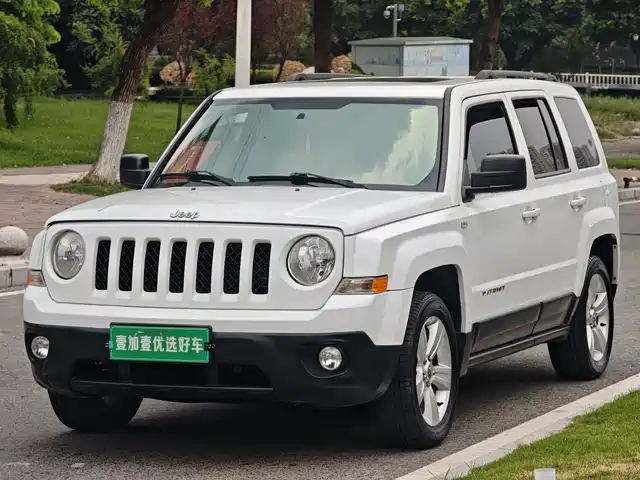  Jeep Patriot 2014 2.4L Sport
