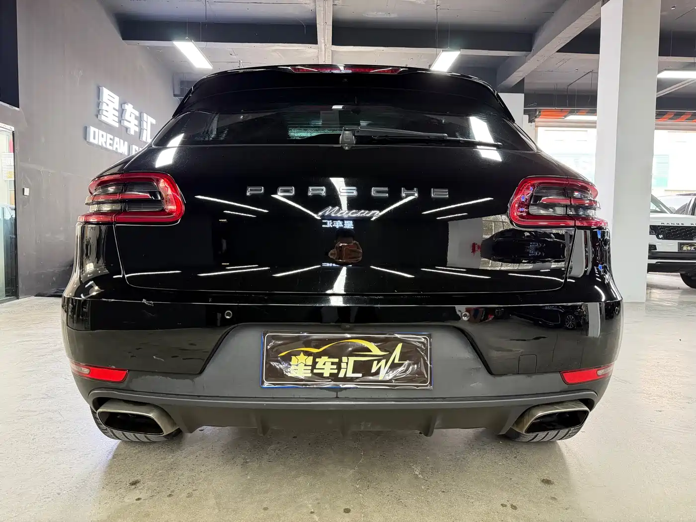 Porsche Macan 2017 Macan 2.0T фото 13