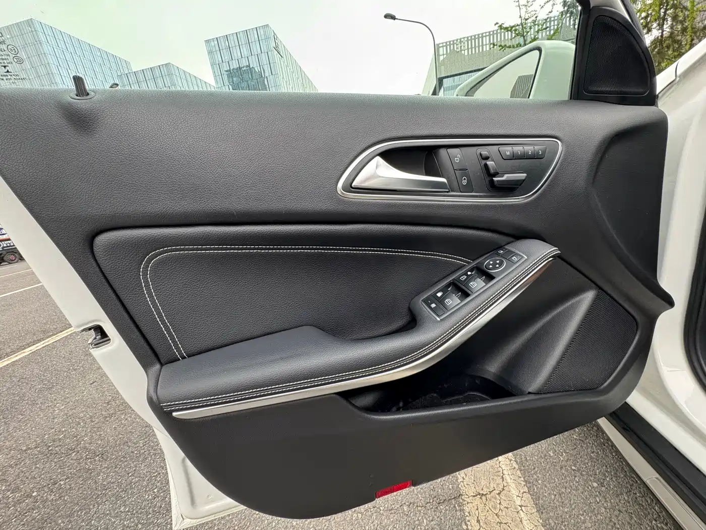 Mercedes-Benz GLA 2015 GLA 220 4MATIC Fashion Edition фото 6